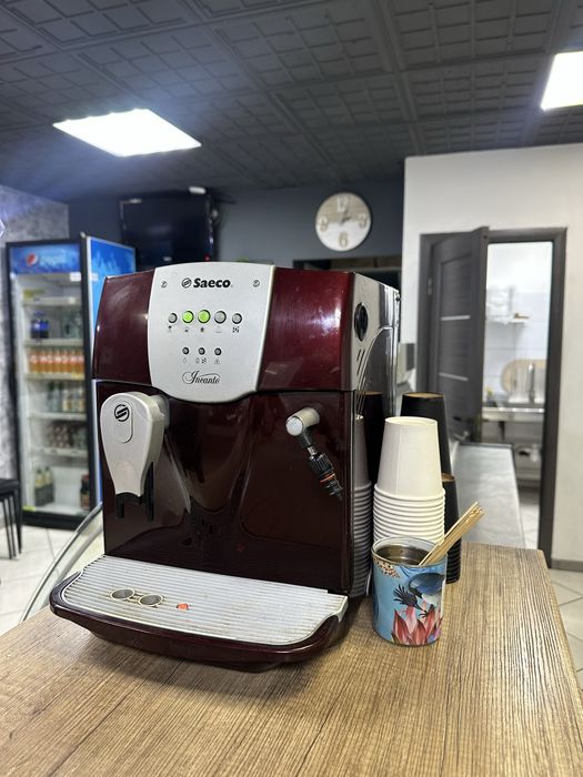 Кофемашинка Saeco Incanto