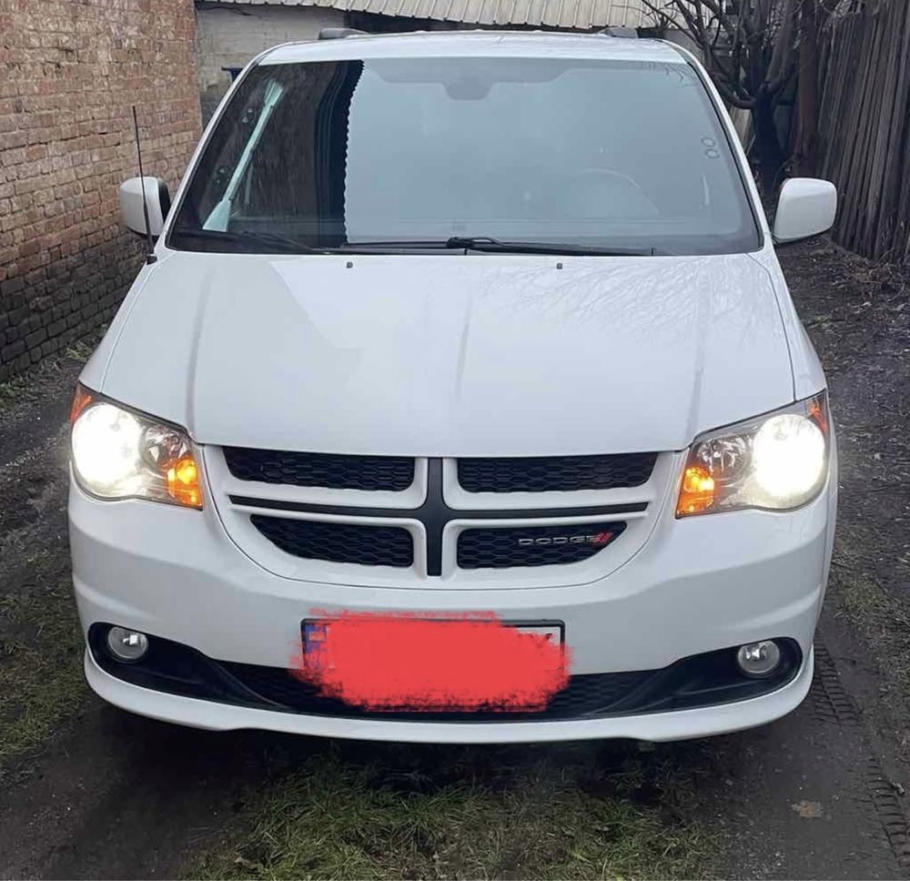 Продам Dodge Grand Caravan 2018