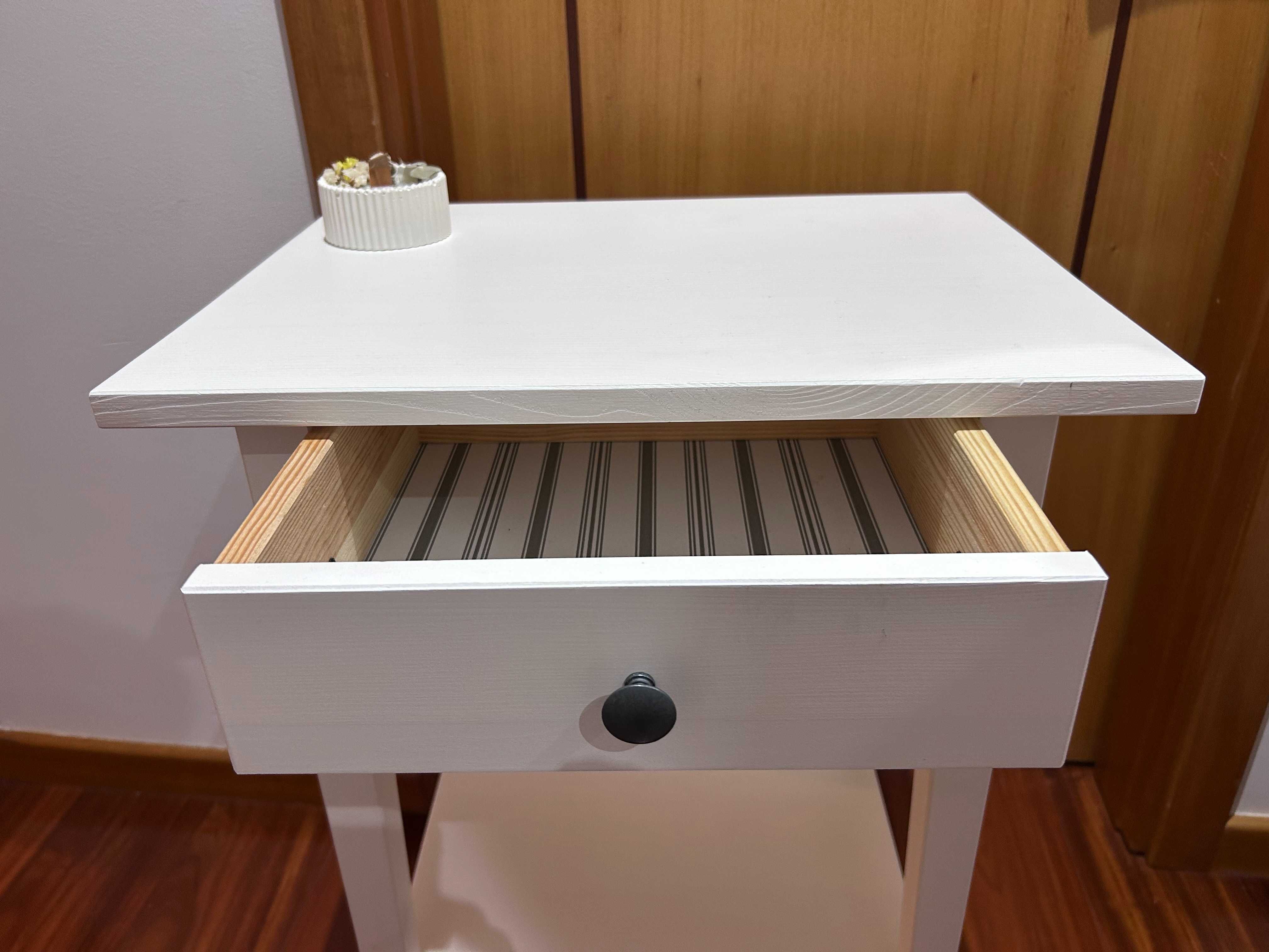Mesa de hall de entrada IKEA como nova