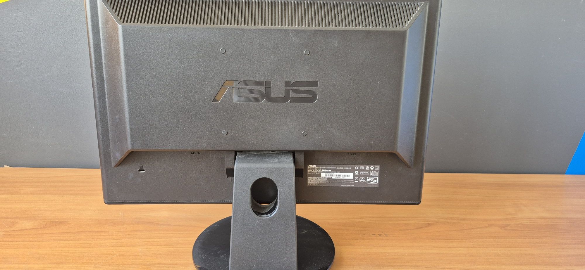 Мониторы 17-19" Asus/Fujitsu/Philips/Acer/Samsung