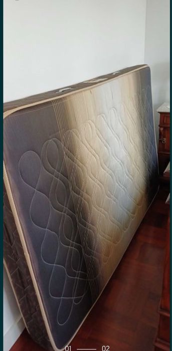 Colchão ortopédico 183x118cm