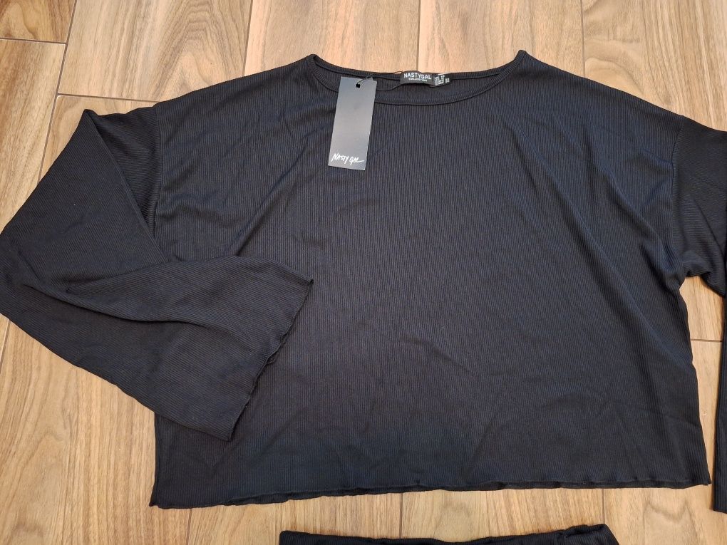 Damski komplet letni prążkowany rozm 38 Nastygal oversize.