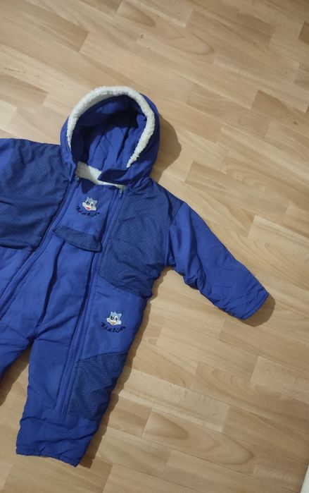 Теплый зимний комбинезон на меху  для мальчика р 9-12 мес