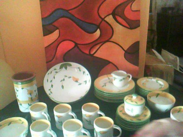 Serviço de loiça pintada à mão