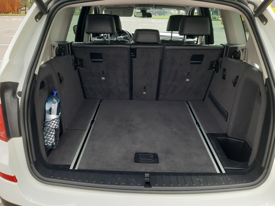 BMW X3 Подам автомобіль.  Авто не битий не фарбований на 100%.