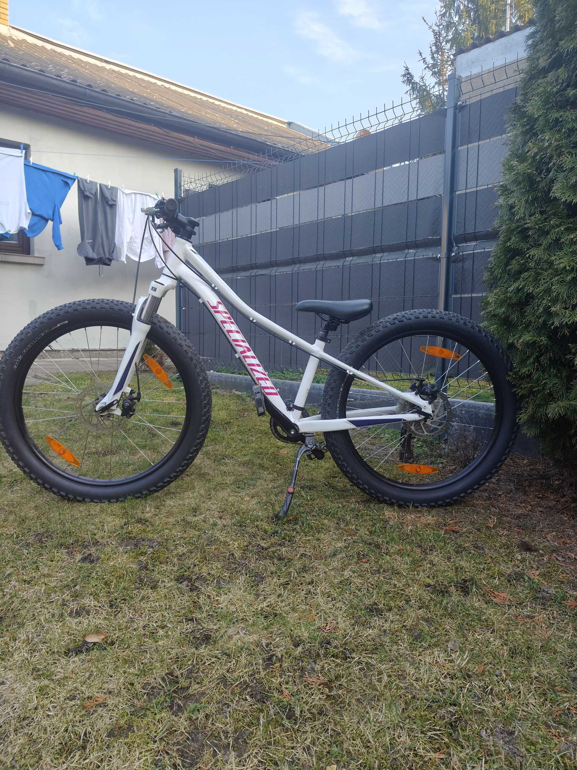 Rower dziecięcy Specialized RIPROCK 24x2.8 - bardzo stabilny