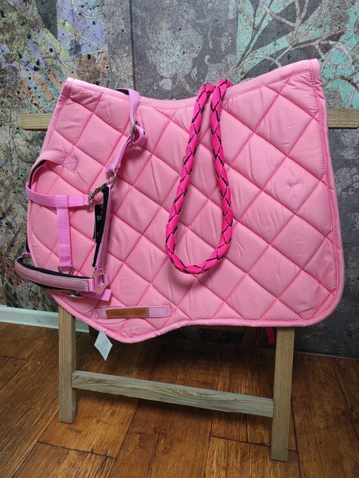 Różowy czaprak kantar i uwiąz komplet dla konia FULL