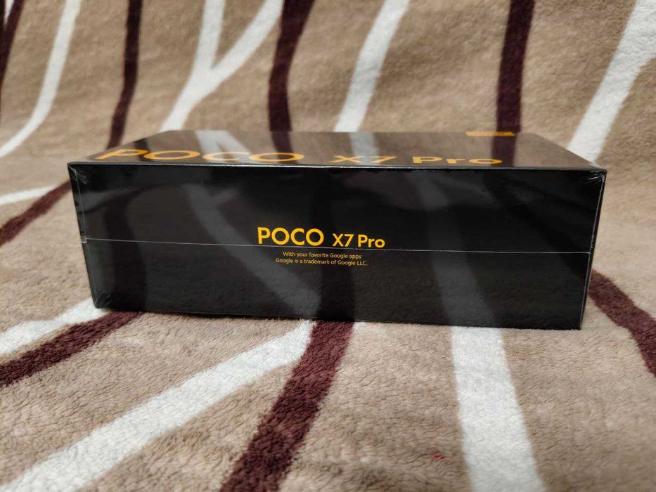 Poco X7 Pro 8/256GB, черно/оранжевый
