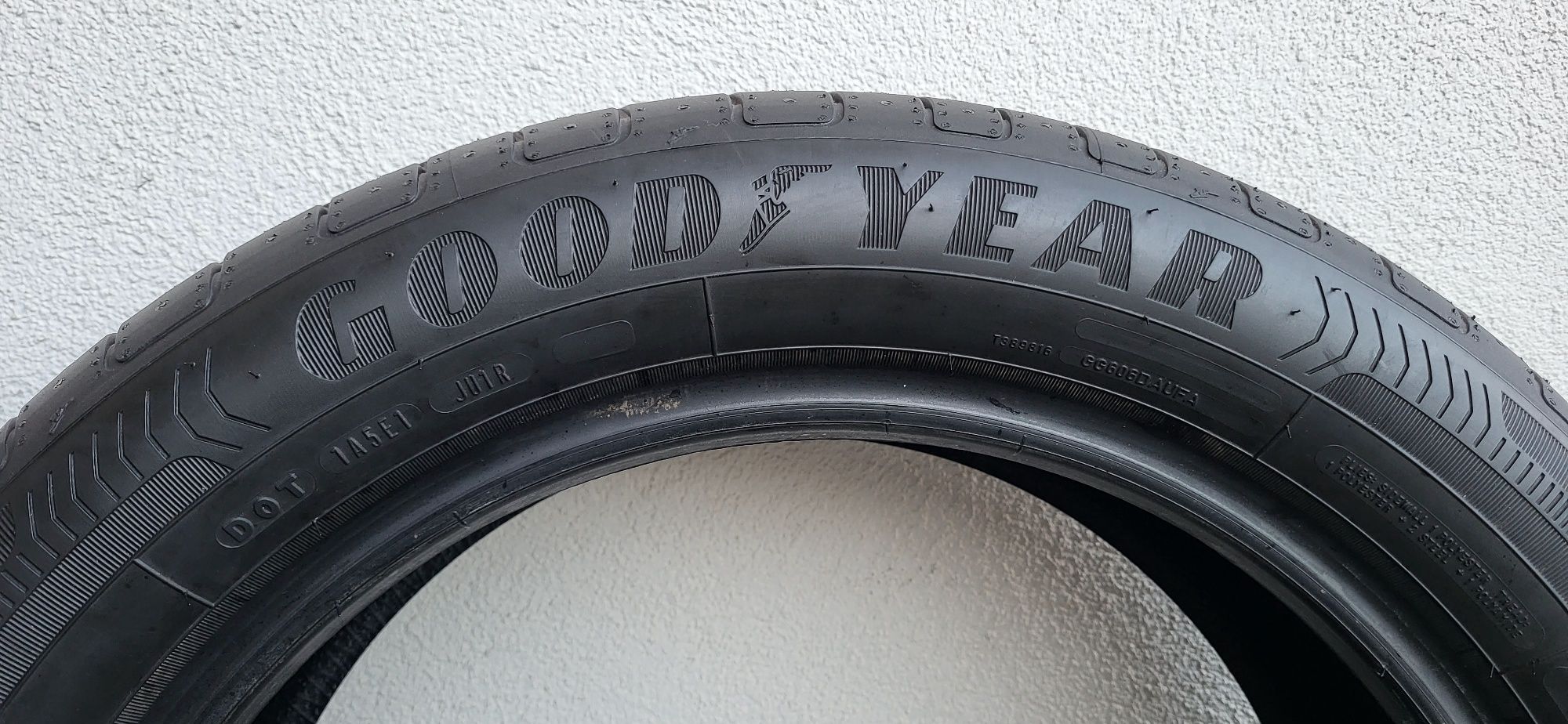 Opony letnie Goodyear 205/55 R17 październik 2024 jak nowe