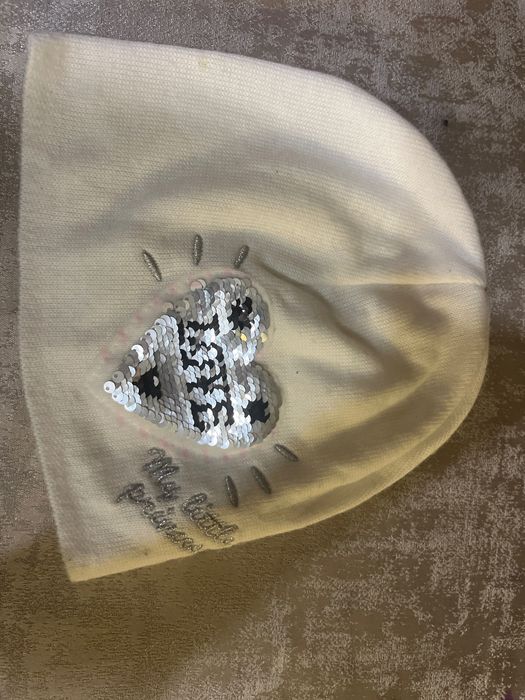 Шапка на девочку размер 50-52