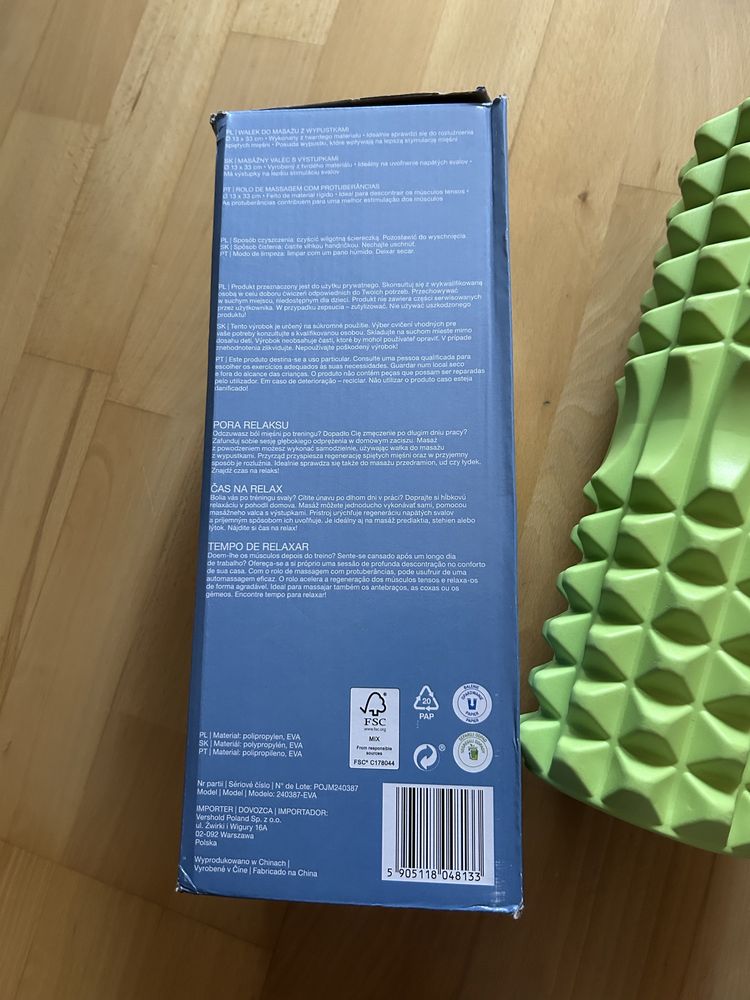 Wałek do masażu z wypustkami o 13*33cm. Nowy