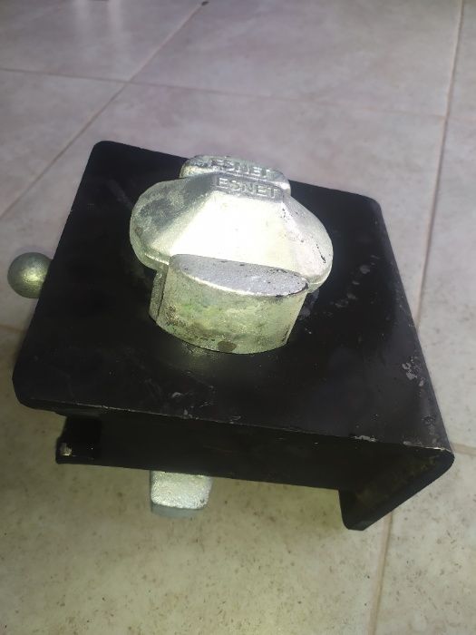 Замок-фитинг Твистлок резьбовой на Контейнер 3, 5, 6, 8, 20, 40 футов