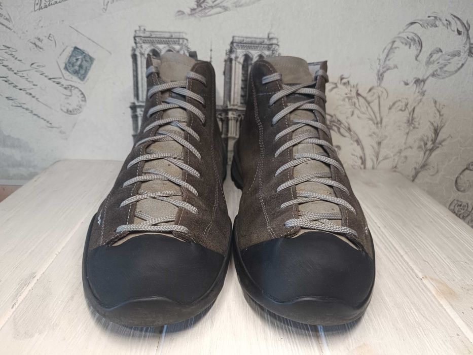 - Scarpa Mojito Mid Gore-Tex