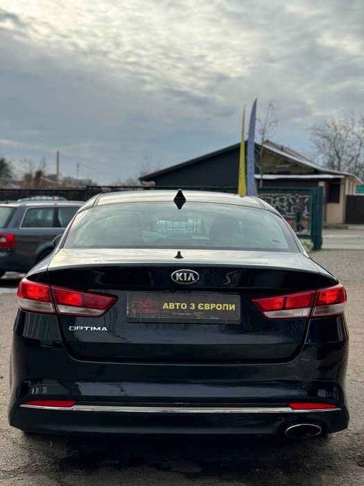 Автомобіль Kia Optima 2016