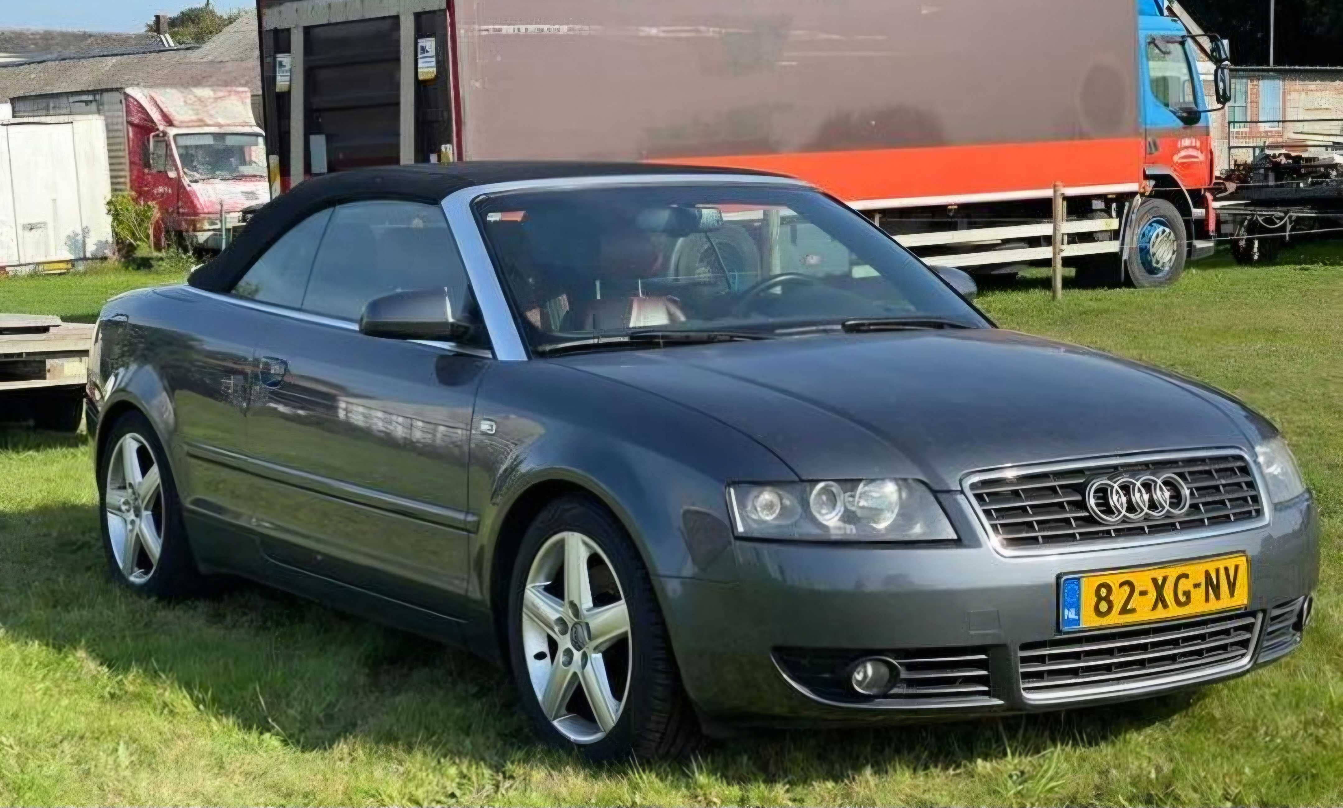 Audi A4 B6 B7 Cabrio LX7Z Maska Zderzak Błotniki Drzwi Klapa