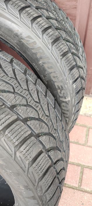 225/50/17 zimowe Bridgestone Blizak LM-32