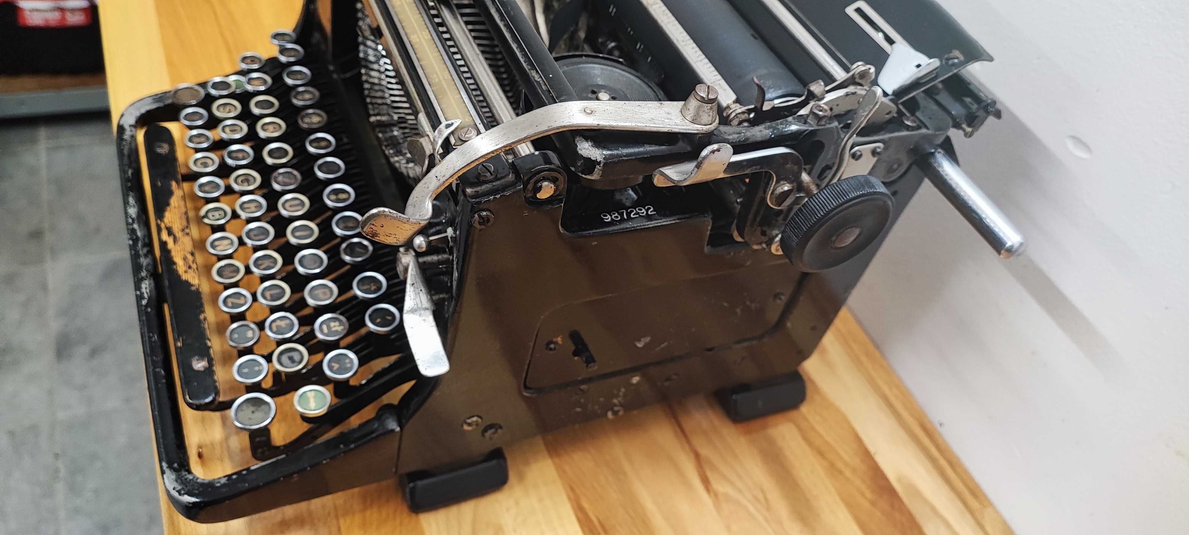 Maszyna do pisania CONTINENTAL
