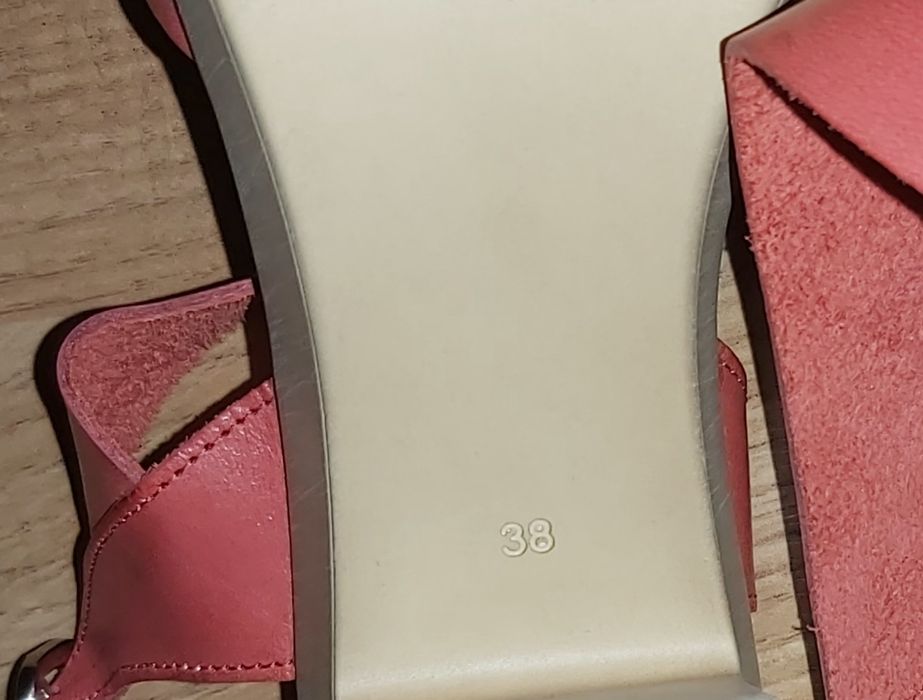 Sandálias Foreva novas