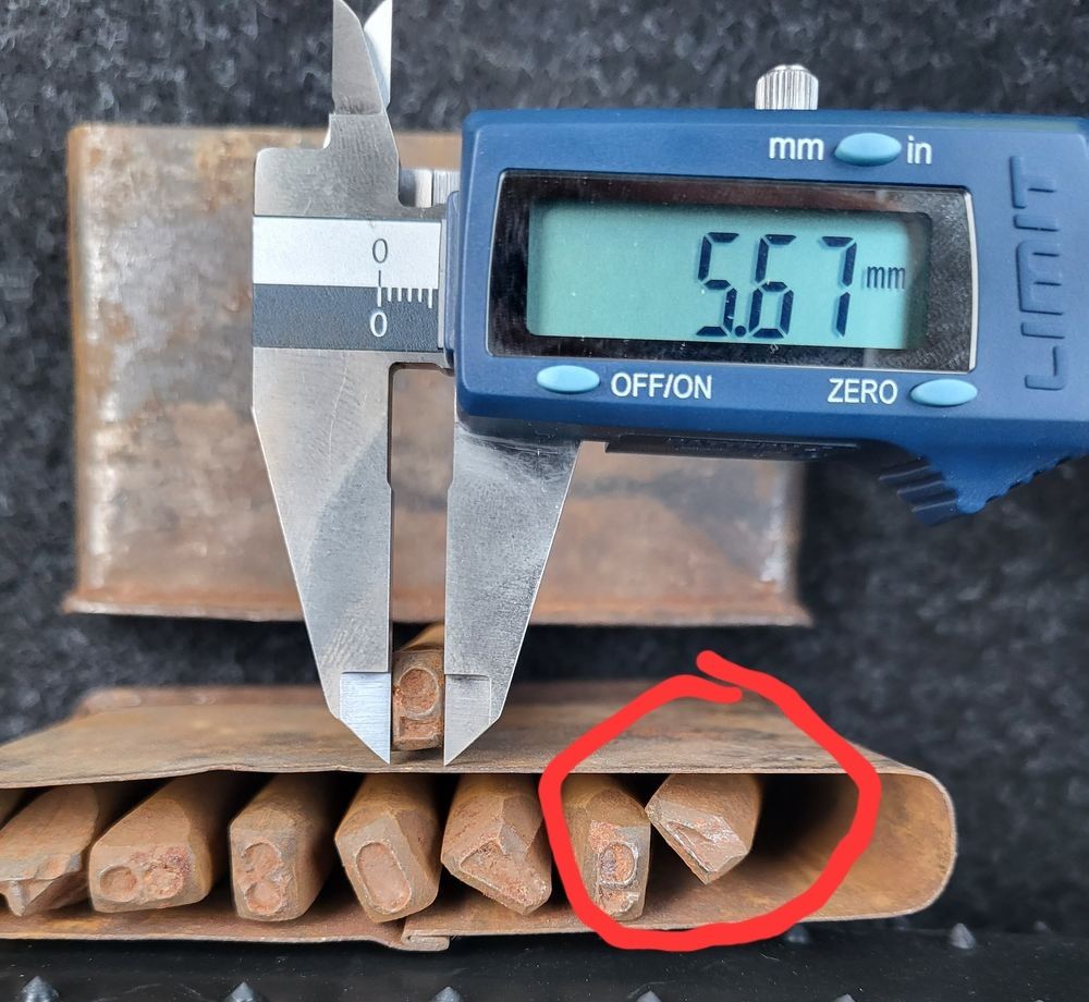 Numeratory wybijaki cyfr