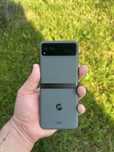 Motorola Razr 2023 на запчастини