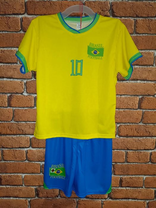 Strój piłkarski dziecięcy z getrami Brazylia Neymar Jr rozm. 122