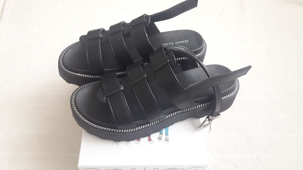 Нові жіночі босоніжки р. 38