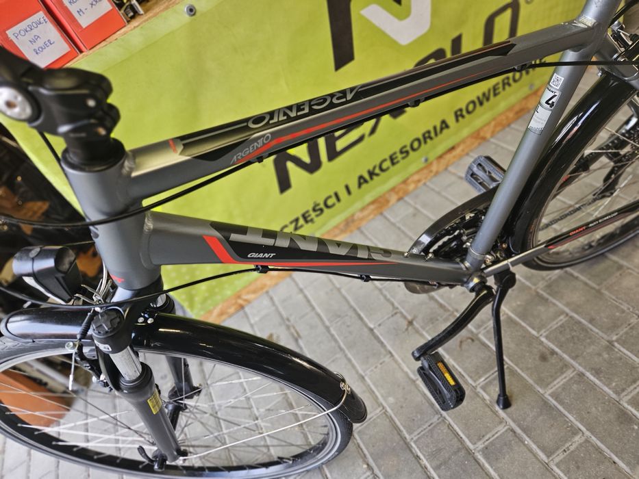 GIANT ARGENTO używany rower holenderski męski trekking