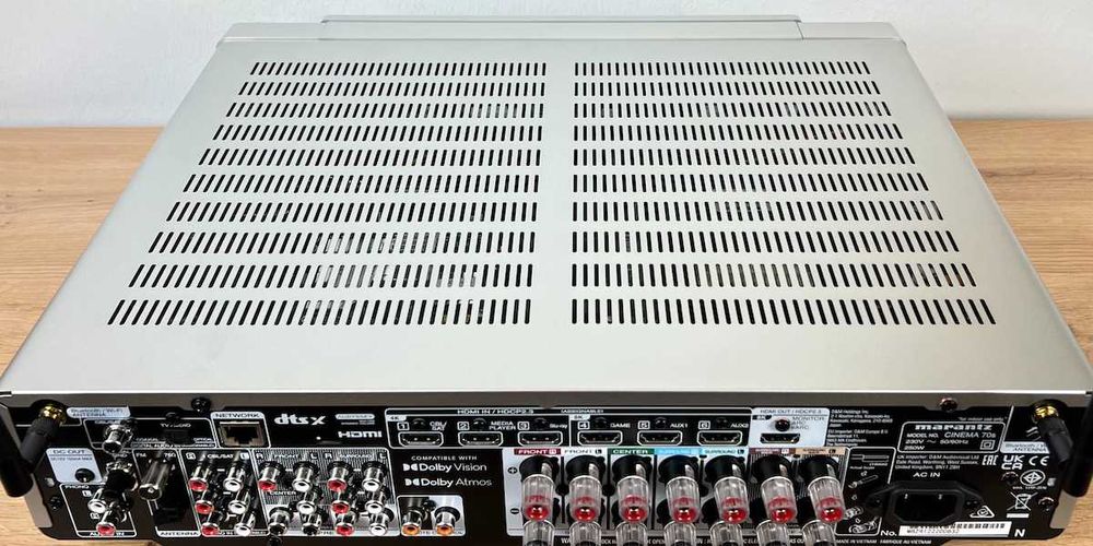 Amplificador Marantz Cinema 70s