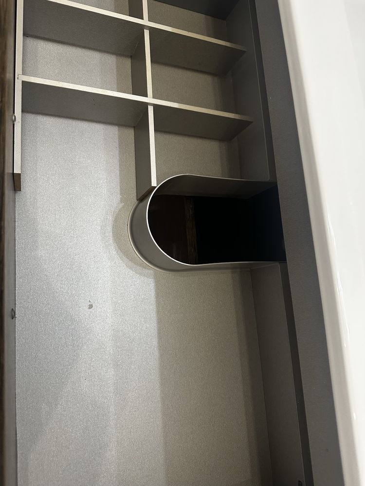 Movel de WC com tampo de ceramica e torneira