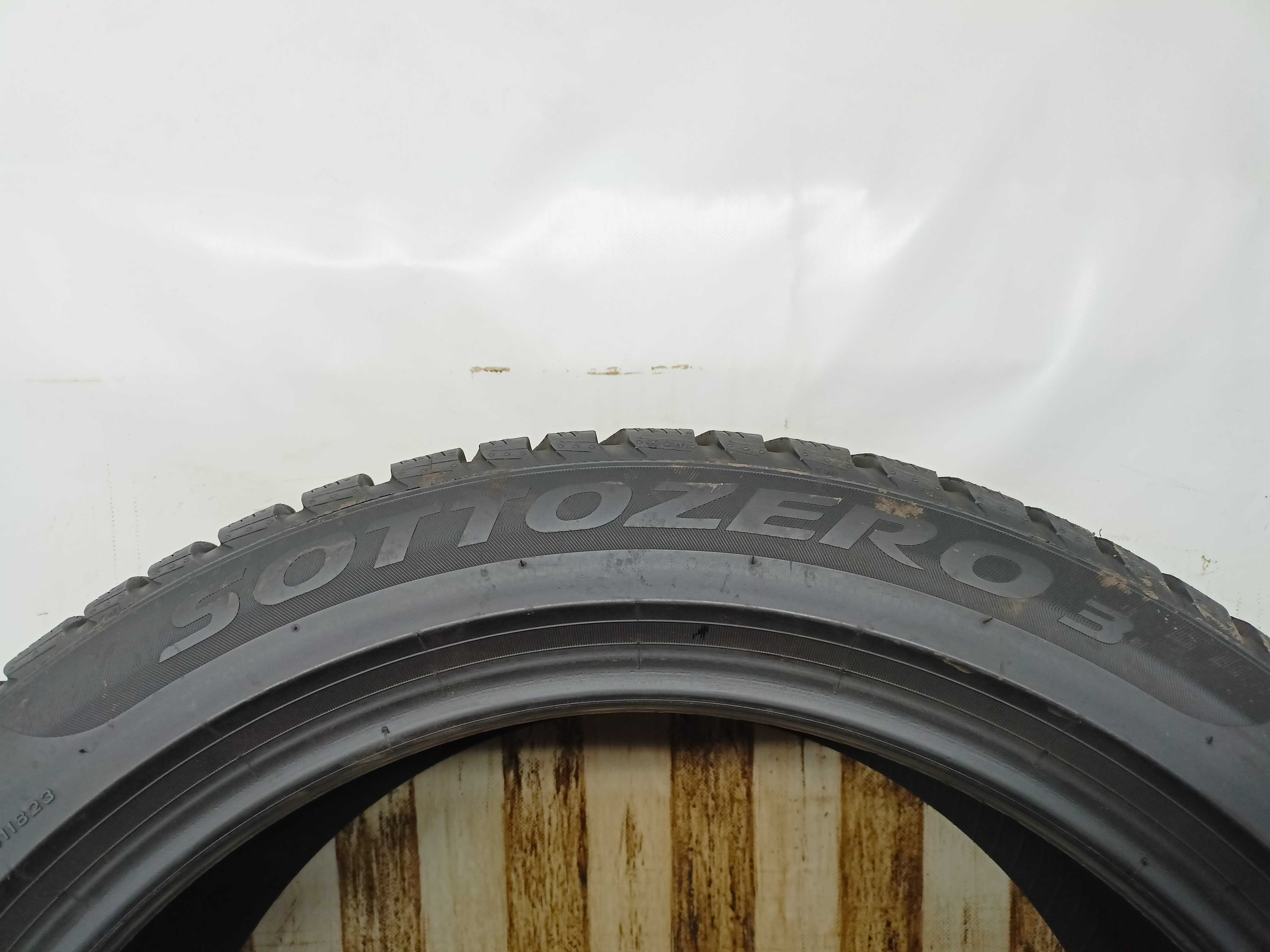 Pirelli SottoZero 3 245/45/19 2018r. 102V 7,3mm (2623)