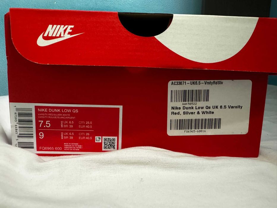 Nike Dunk Low – Varsity Red / Silver | NUNCA USADO!