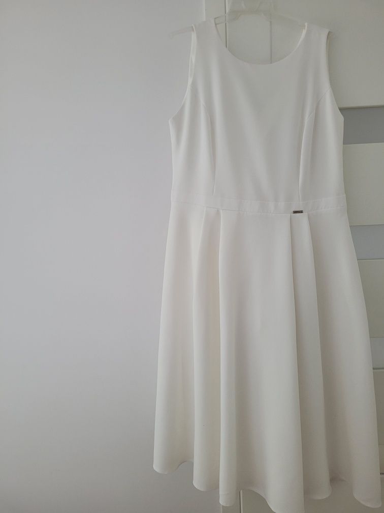 Suknia klasyczna - XL