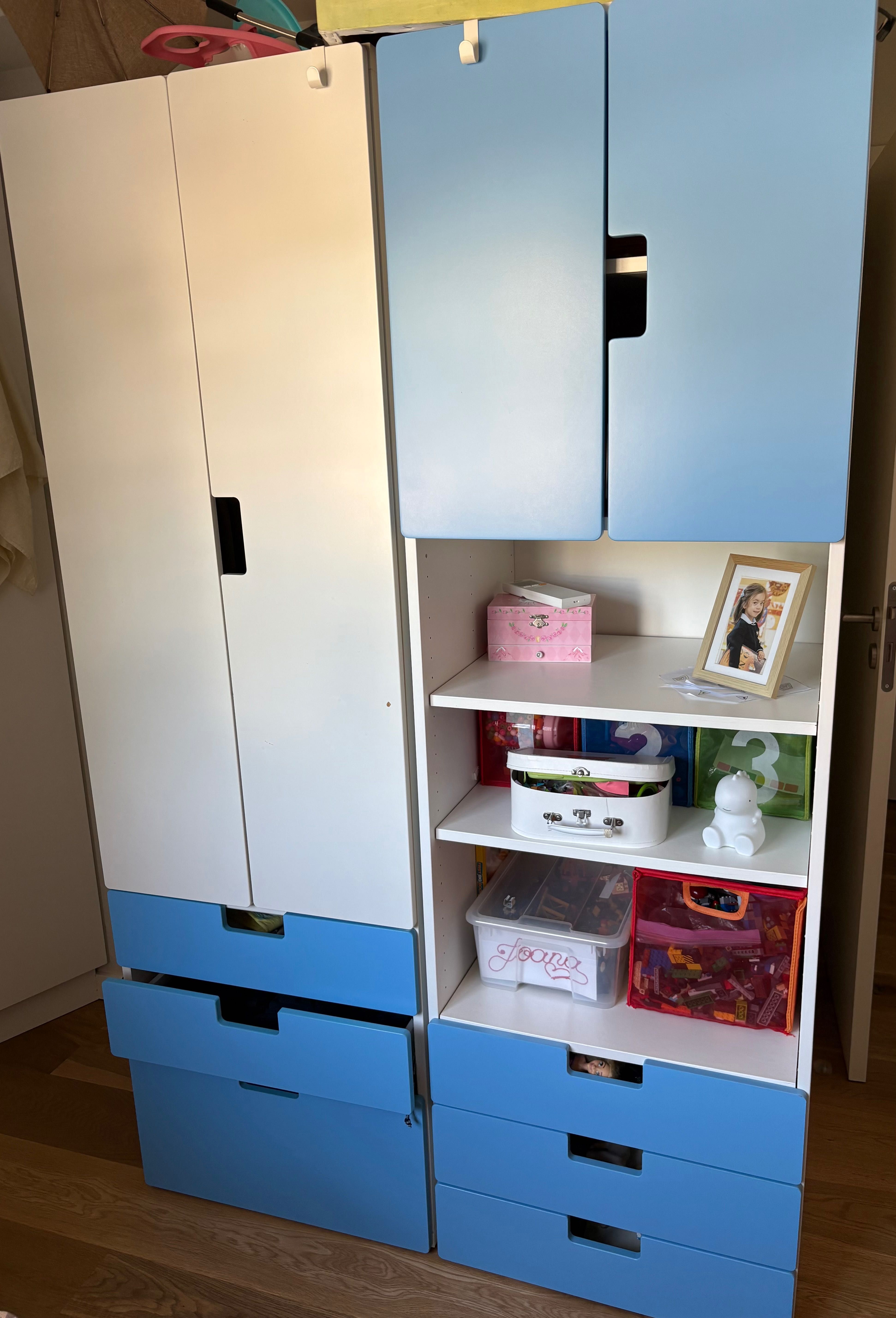 Armários criança ( Ikea, modelo Smastad)