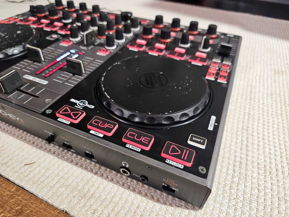 DJ контролер Reloop Jockey 3 Master Edition