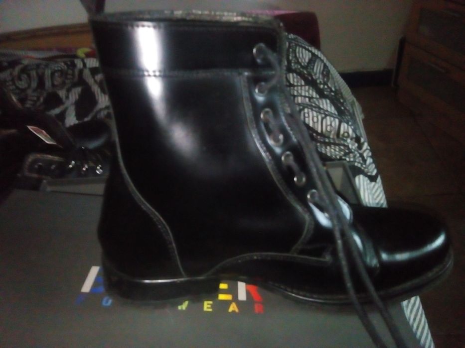 botas biqueira de aço novas
