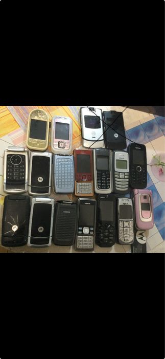Лот кнопочные телефоны на запчасти.