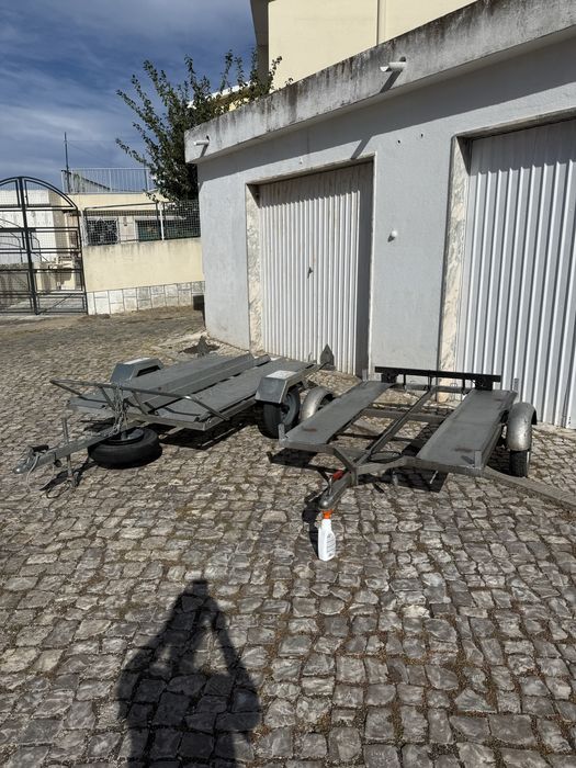 2 Atrelados Motas