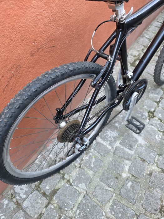 Bicicleta btt roda 26 em Alumínio