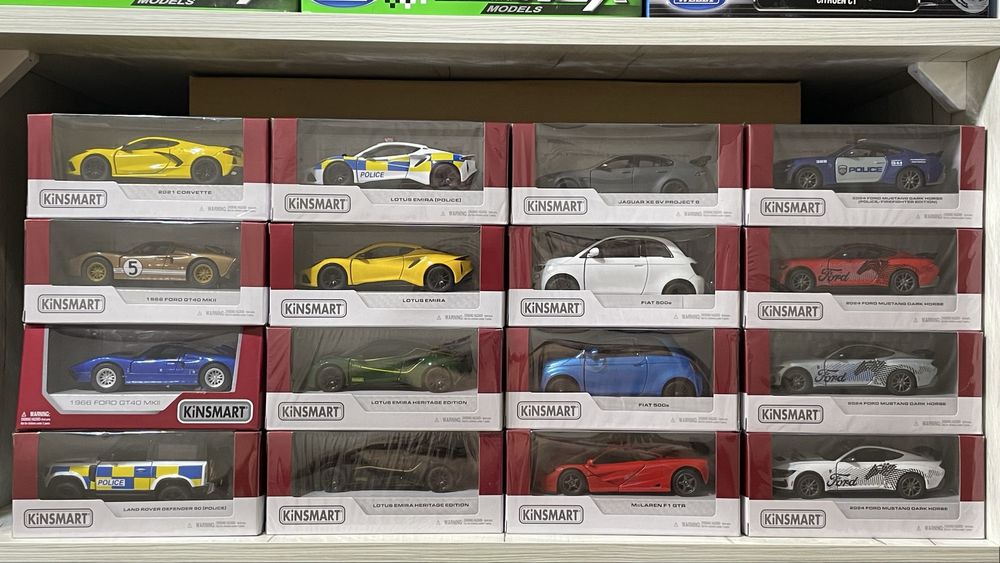 Нова kinsmart машинка іграшка авто модель дитяча колекційна дитяча