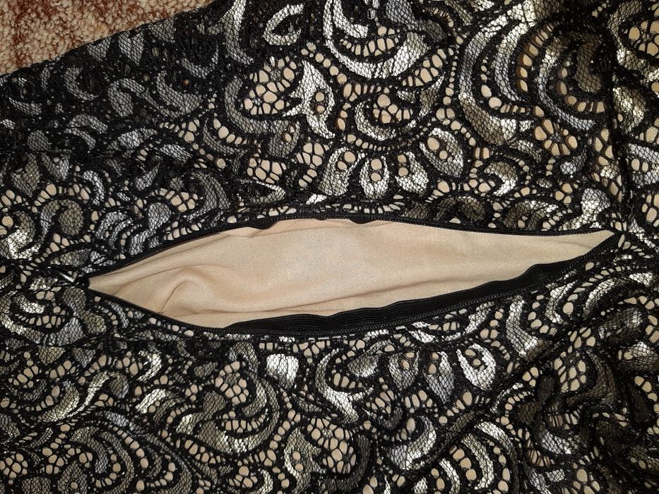 Мереживна сукня з напиленням 42 розмiру