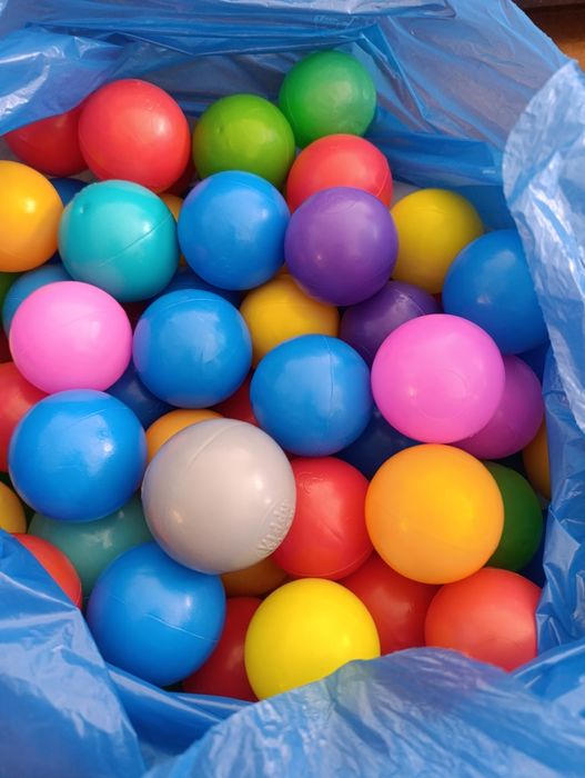 Kolorowe piłki kulki do suchego basenu 250 sztuk