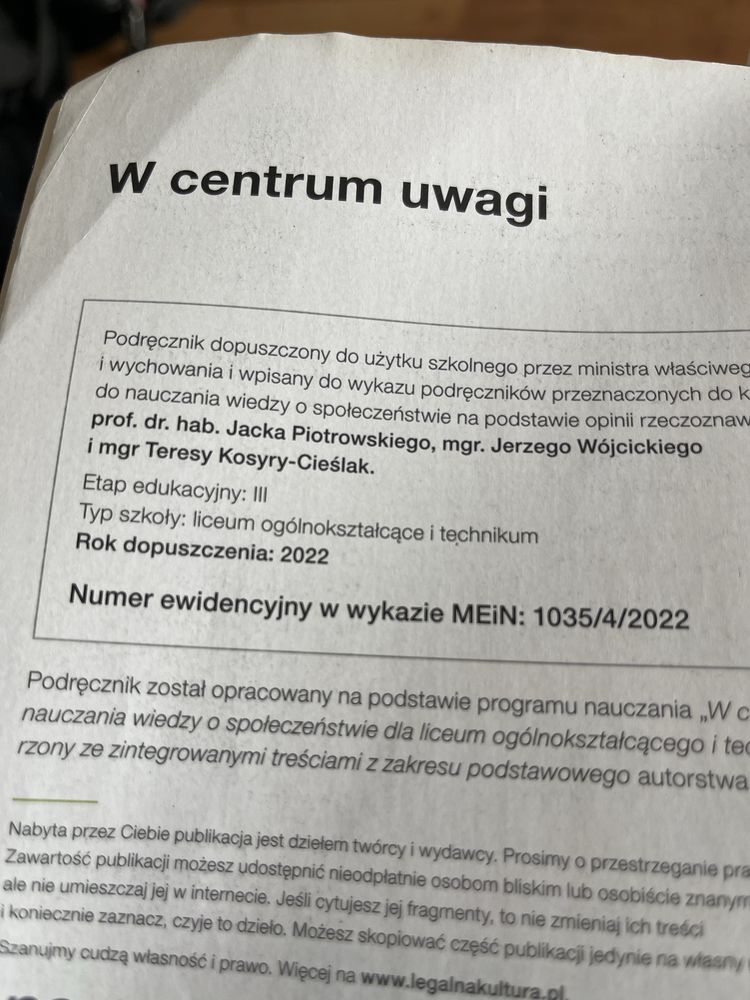 W centrum uwagi 4