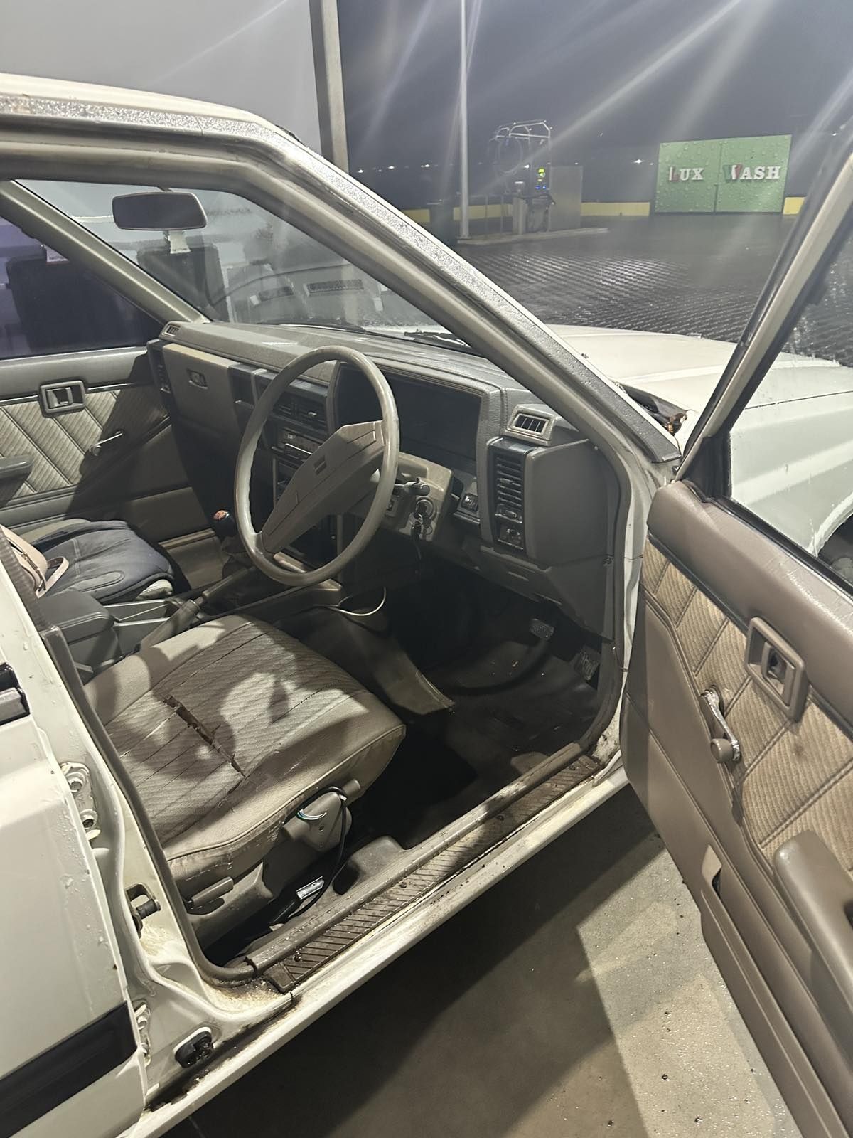 Nissan Laurel C32