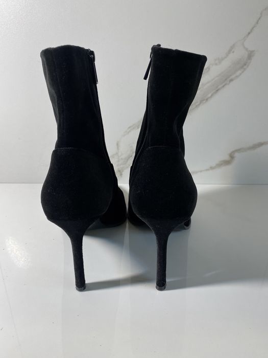 Ботильйони на підборах ZARA