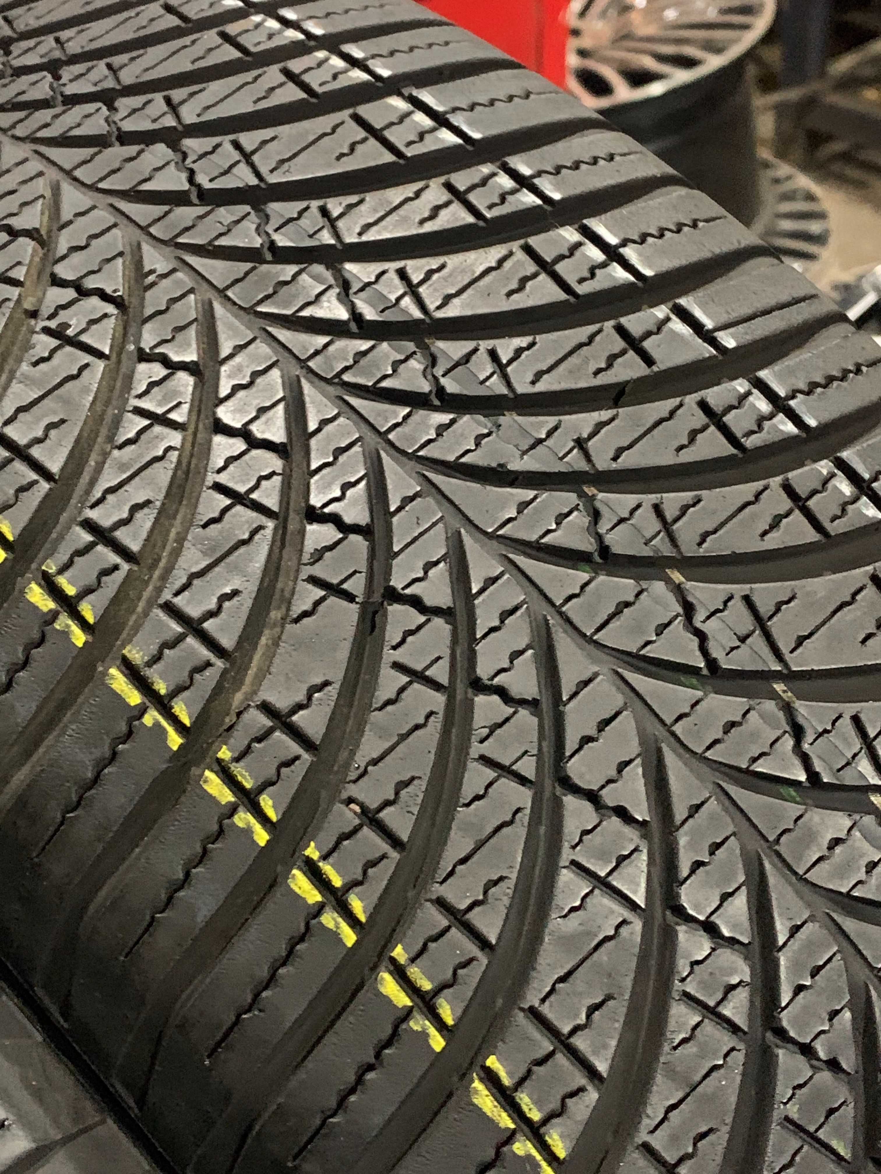 Шины Бу 225 55 R 18 Goodyear V4S Gen 3