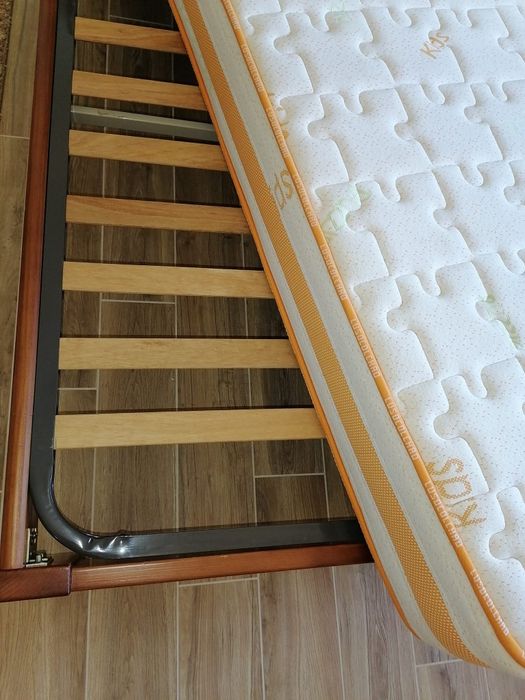 Quarto juvenil - 1 conjunto completo Verde /Roxo 500€