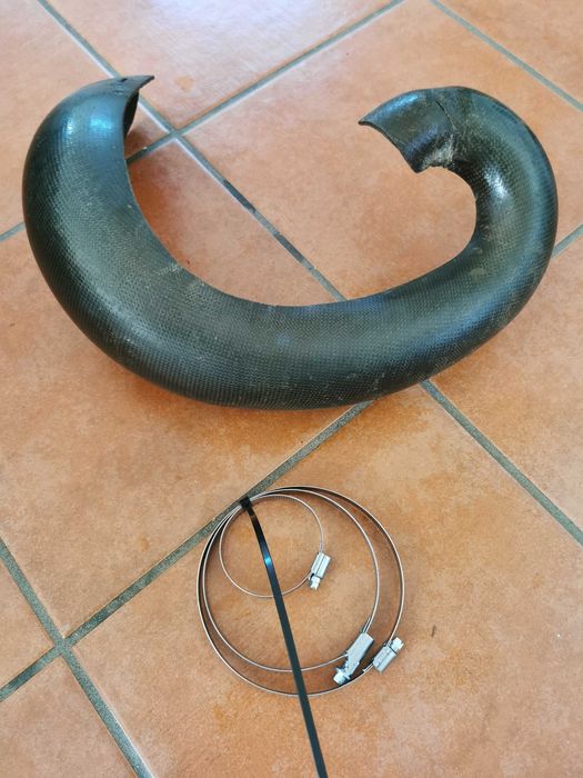 Protecção de escape em carbono ktm