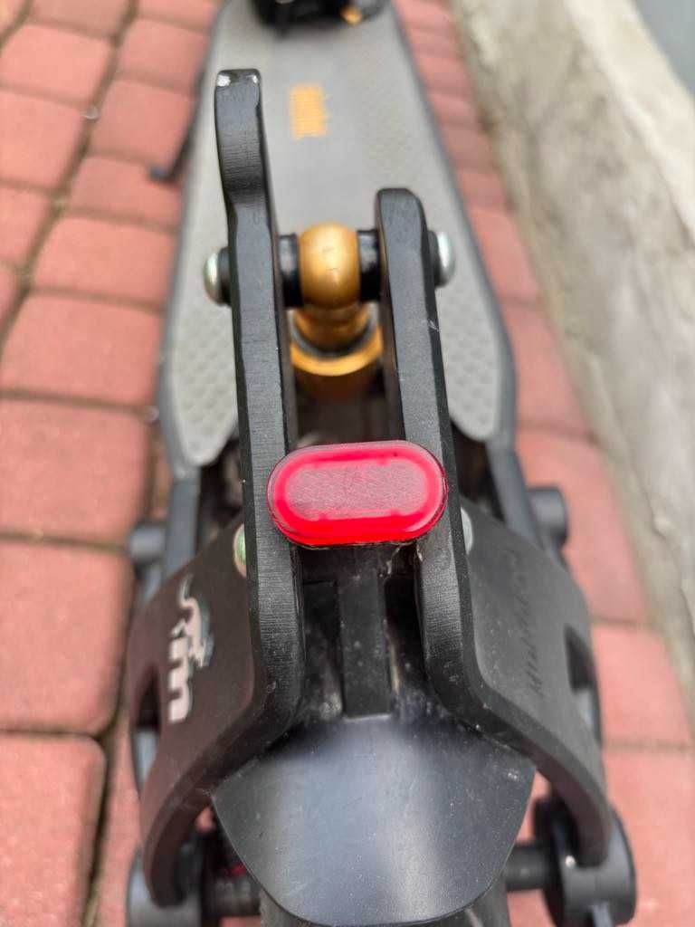 SEGWAY Ninebot G 30 MAX prędkość 50 KM/h  plus BATERIA ,przebieg 350km