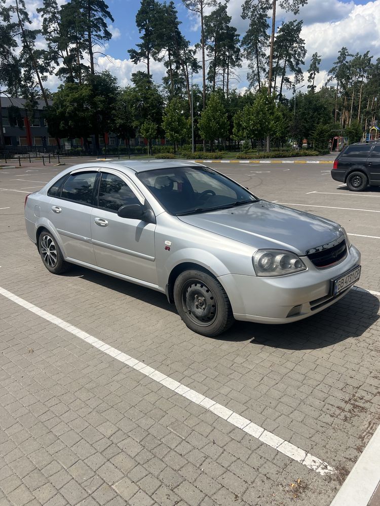 Продам автомобіль шевроле лачетті