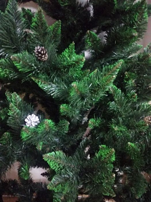 Новорічна ялинка штучна 2.10